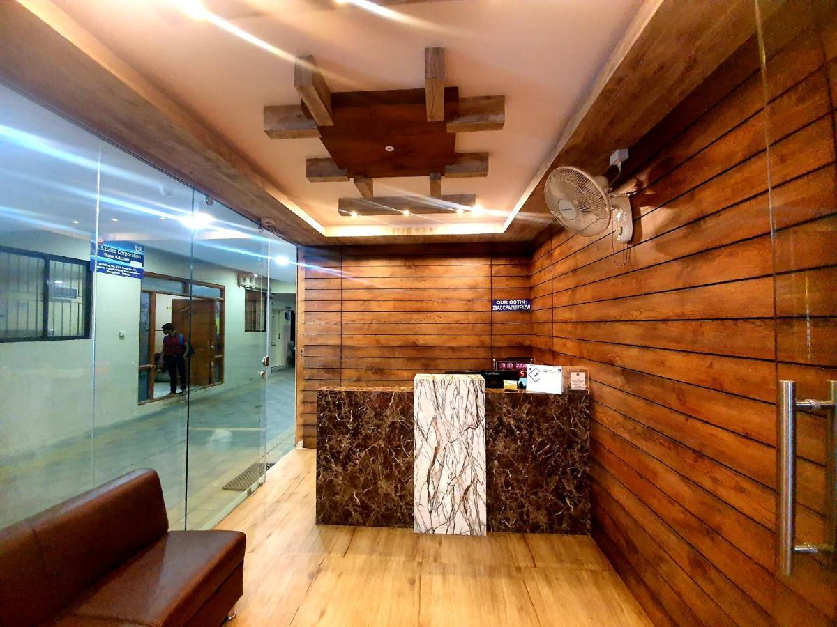 Hotel Veekay Residency Bangalore Esterno foto
